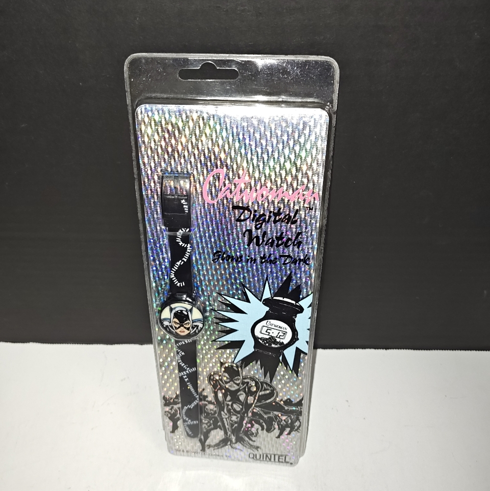 Catwoman Vintage Kids Digital Watch Glow In The Dark Quintel 1991 DC Comics
